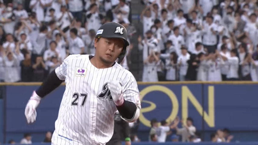 2回裏・M田村龍弘 ライナー性の打球はライトホームランラグーンへ!! 先制のソロホームランを放つ!!