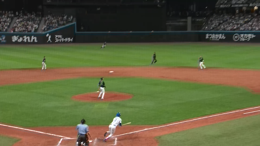 5回裏・F加藤豪将 2打席連発!! 変化球を完璧に捉え、今季第2号ホームラン!!!