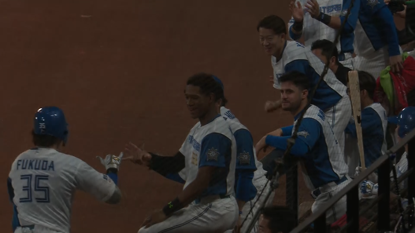 6回裏・F福田光輝 初球を捉えた!! ライトへ今季第2号ソロホームランを放つ!!