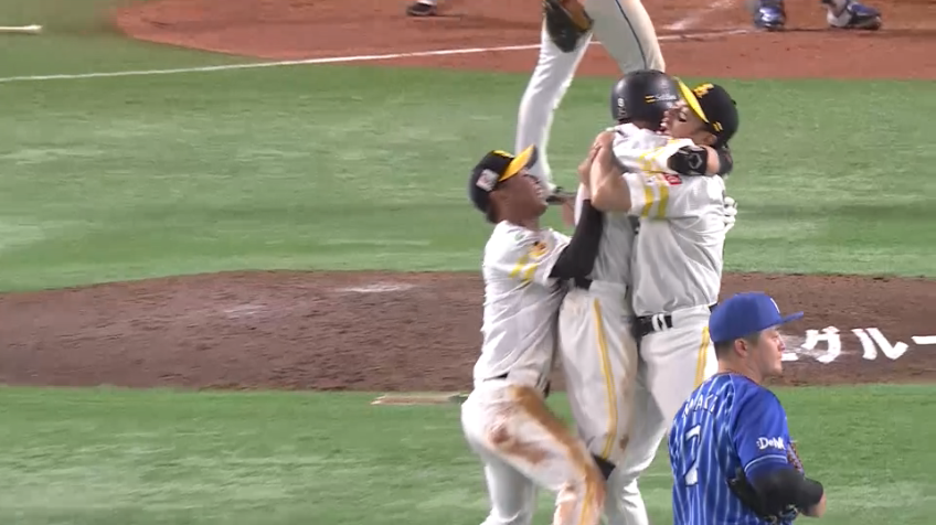 9回裏・H牧原大成 劇的勝利!! 左中間を抜ける一打はプロ初のサヨナラタイムリー!!