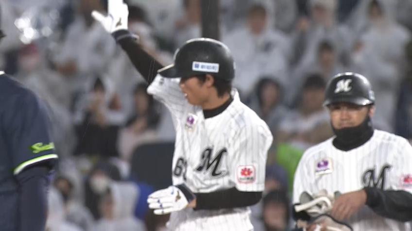 3回裏・M和田康士朗 絶妙なセーフティバント!! 持ち前の俊足を生かし内野安打で出塁!!