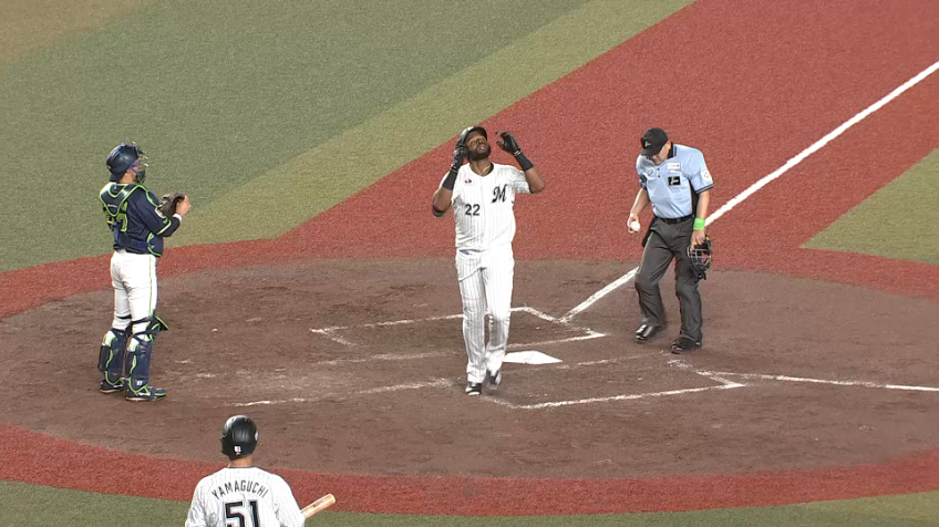 4回裏・Mポランコ 幕張の夜空に特大の1発!! 反撃の狼煙をあげる第7号ソロホームラン!!