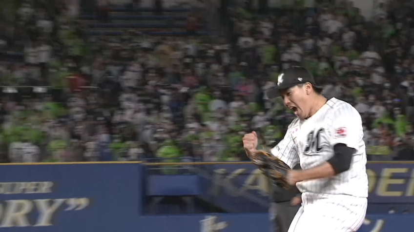 7回表・M東妻勇輔 気迫のこもったガッツポーズ!! イニング途中から登板し見事なリリーフを見せる!!