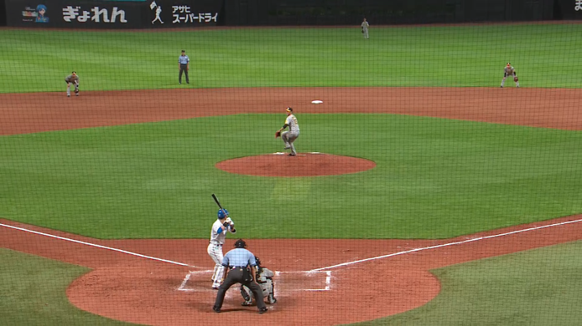 4回裏・F江越大賀 バットでも恩返し!! ライトのブルペンに飛び込む今季第4号ソロHR!!