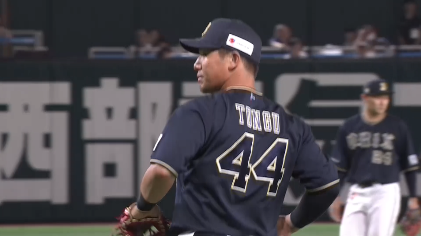 3回裏・B頓宮裕真 ライトに抜けそうな打球をうまく捌いた!!