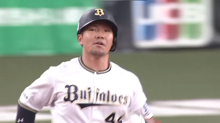 8回裏・B頓宮裕真 攻守で躍動!! 猛打賞となるレフトスタンドへのソロホームラン!!