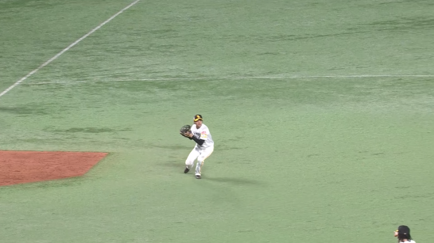 9回表・H川瀬晃 痛烈な打球を見事に捌いてゲームセット!!