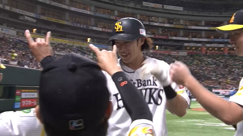 3回裏・H柳田悠岐 確信の一発!! 先制の第13号2ランホームラン!!