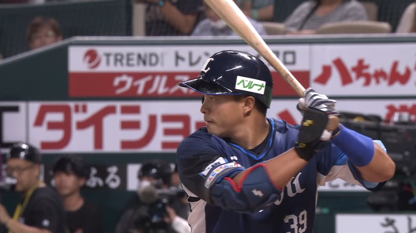 6回表・L呉念庭 すぐさま1点を返す!! センター前へのタイムリーヒット!!