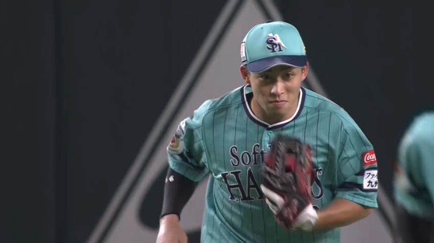 4回表・H野村勇 逆シングルから華麗なジャンピングスロー!!