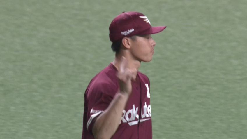 5回裏・E辰己涼介 残念そこは辰己!! 驚異的な守備範囲で右中間へ飛んだ大きな打球に追いつく!!