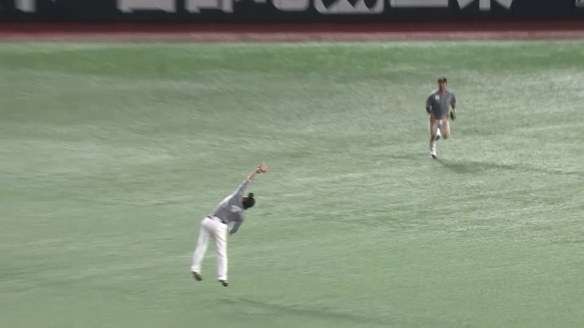 10回裏・M藤岡裕大 ショート後方のフライを背走してスーパーキャッチ!!