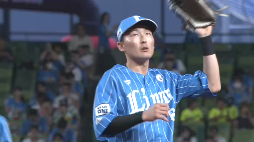 3回表・L源田壮亮 センター前へ抜けそうな打球を華麗に捌くファインプレー!!