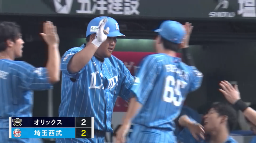 8回裏・L中村剛也 夏男が帰ってきた!! 今季第10号同点ソロホームラン!!