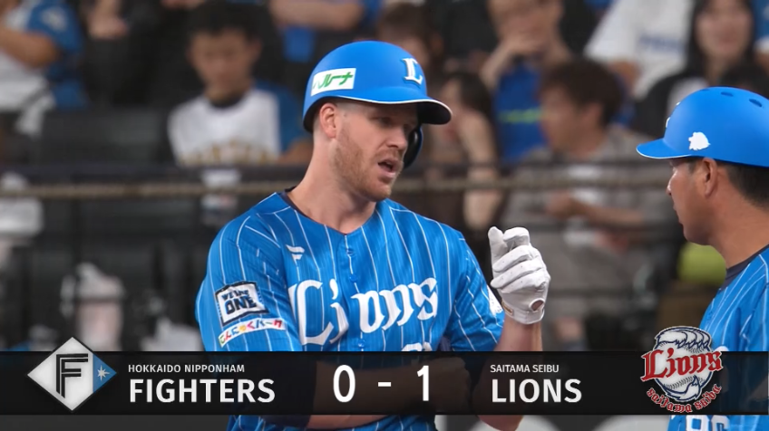 1回表・Lマキノン センターへのタイムリーヒットで初回から先制!!