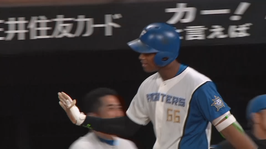 4回裏・F万波中正 弾丸ライナー!! 捉えた打球はレフトへの今季第19号ソロホームラン!!