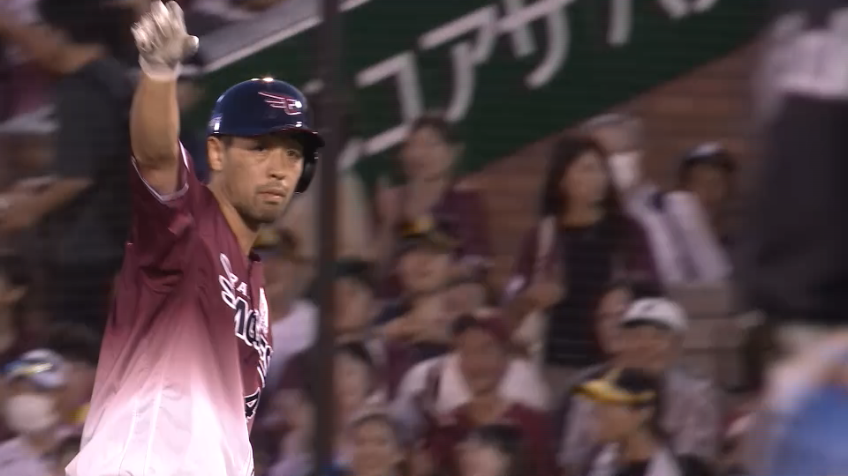 2回裏・E阿部寿樹 幸先よく先制!! 三遊間を抜けるタイムリーヒット!!