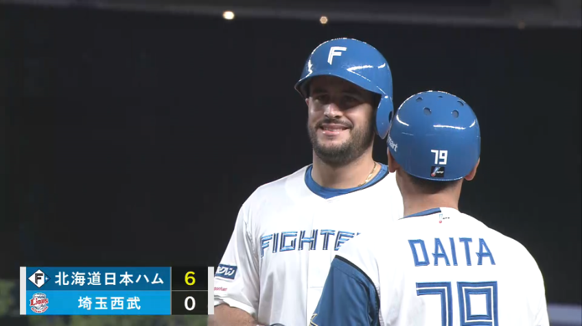 2回表・Fマルティネス 連打で大きな追加点!! 2点タイムリーヒットを放つ!!