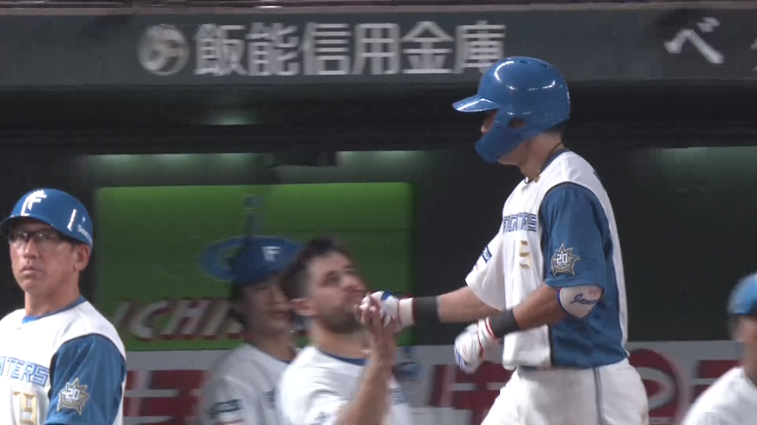 3回表・F野村佑希 好守備の後に確信弾!! レフトスタンドへのホームランを放つ!!