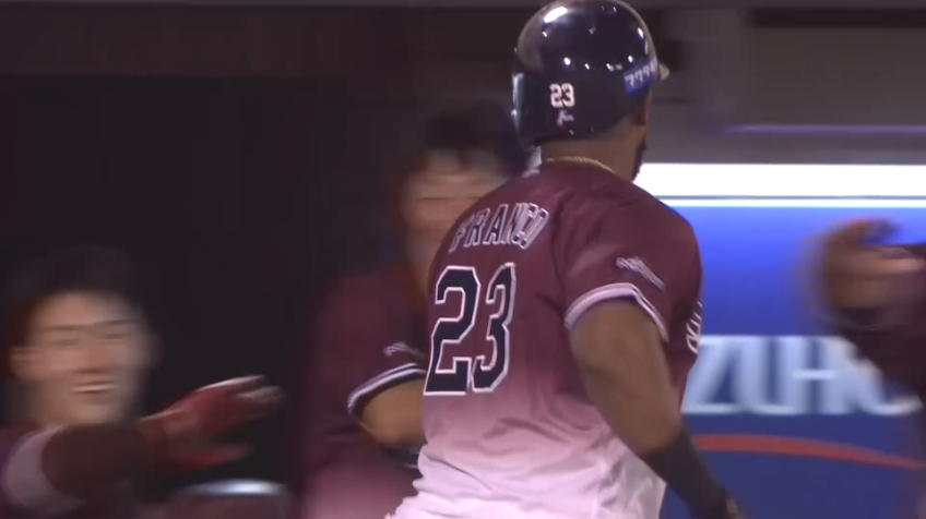 7回裏・Eフランコ 激走!! 相手の守備が乱れる間に一気にホーム生還!!