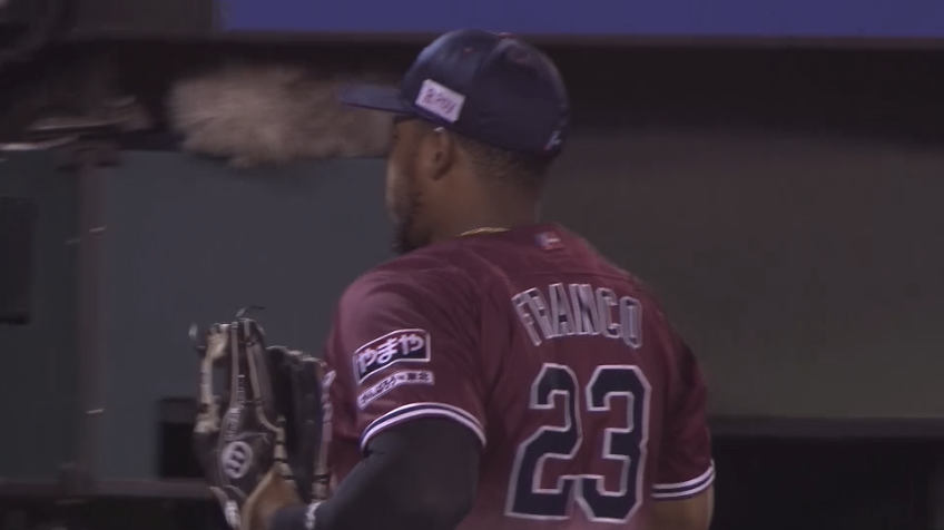 6回表・Eフランコ メジャー級のファインプレー!! ダブルプレーでピンチを脱する!!