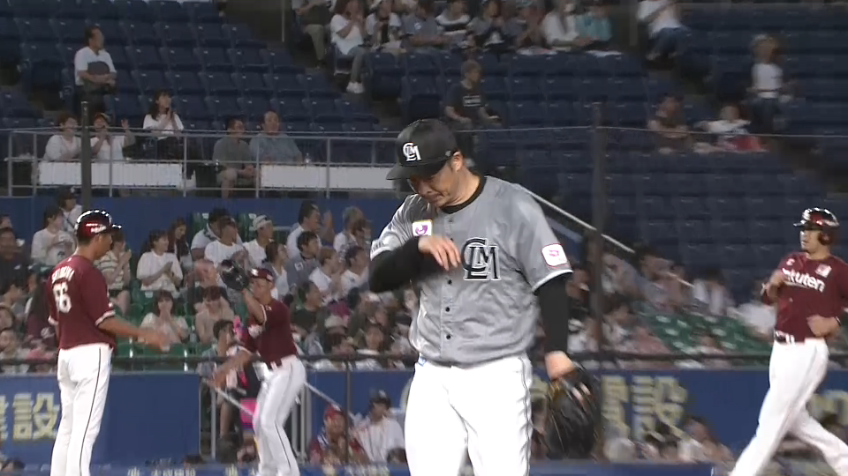 1回表・M美馬学 初回の大ピンチを凌ぐ!! マリンの風に押し戻されてレフトフライ!!