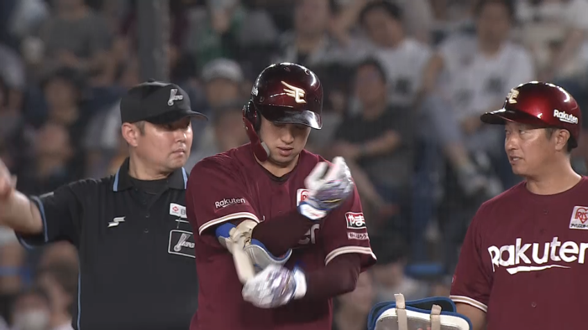 9回表・E小郷裕哉 本日3打点目!! レフトへのタイムリーヒットで追加点をあげる!!