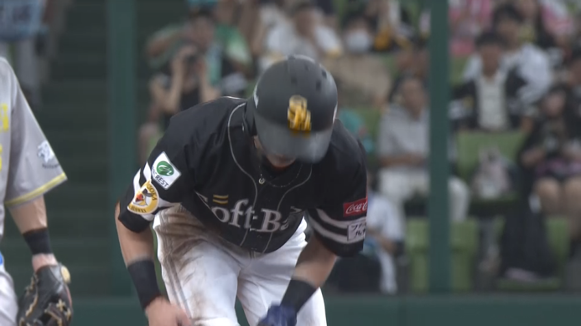 5回表・H周東佑京 初球からスタートを切って盗塁を決める!!