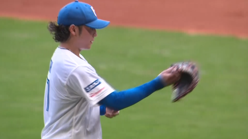 7回表・F伊藤大海 ストレートを投げ切り見逃し三振を奪う!! 7回7奪三振1失点の好投!!