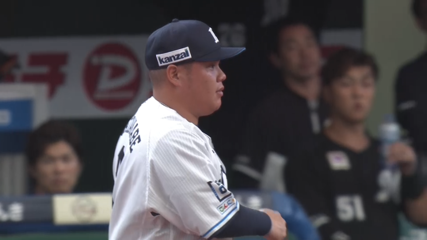 10回表・L渡部健人 好反応!! 軽快な動きで鋭い打球をダイビングキャッチ!!