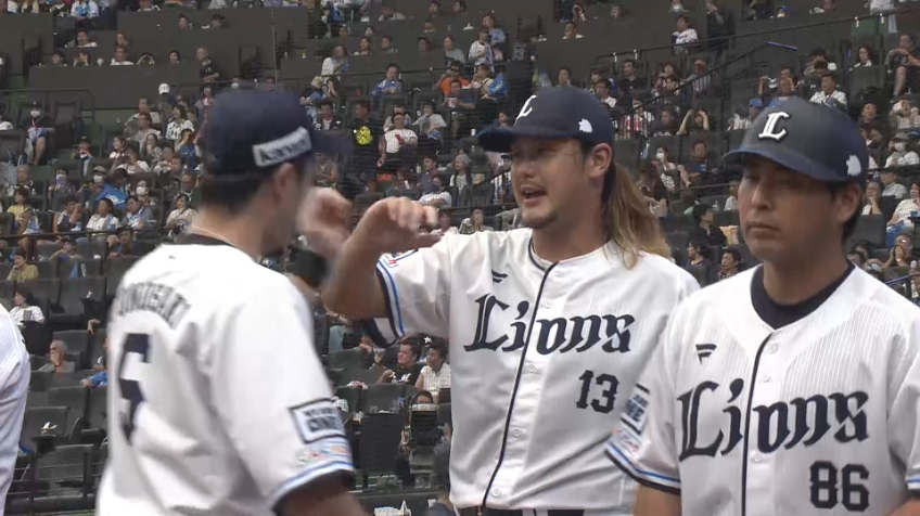 3回表・L高橋光成 1アウト2,3塁のピンチを背負うも無失点で切り抜ける!!