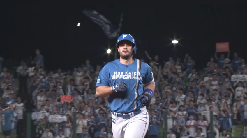 6回表・Fマルティネス 頼れる4番の一振り!! 今季第15号となるレフトへのソロホームランで勝ち越し!!