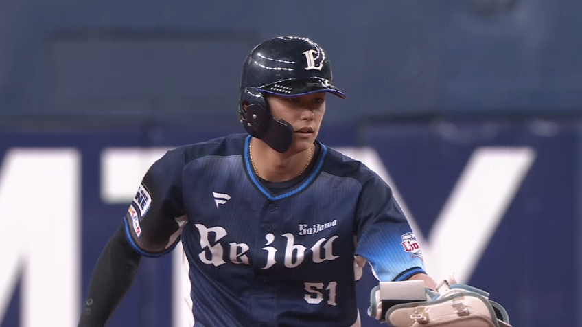 4回表・L西川愛也 勝ち越しに成功!! しぶとくセンター前へと落とすタイムリーヒット!!