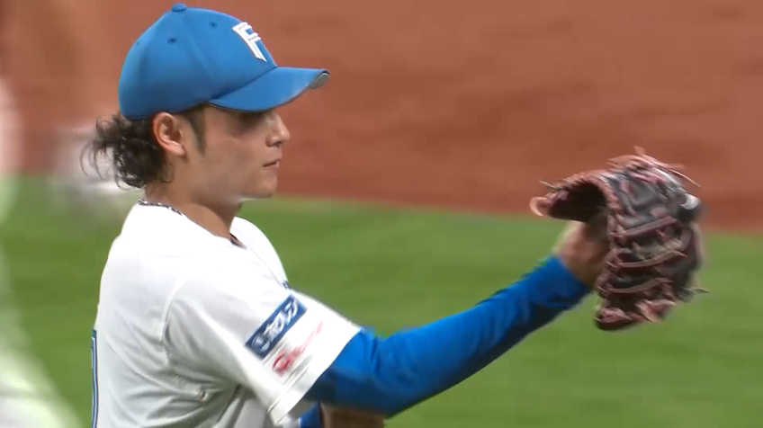 3回表・F伊藤大海 内角いっぱいに決まった!! 148km/hの直球で三振を奪い、追加点のピンチを防ぐ!!