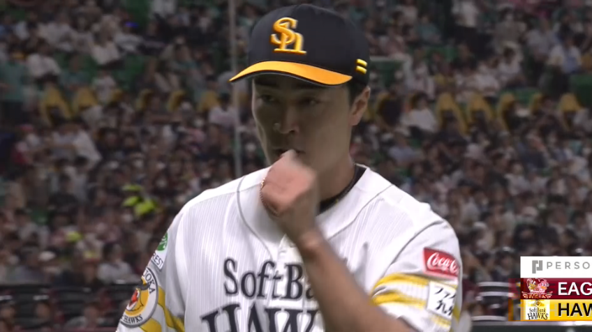 5回表・H和田毅 この回を3者連続三振に斬る好投!!