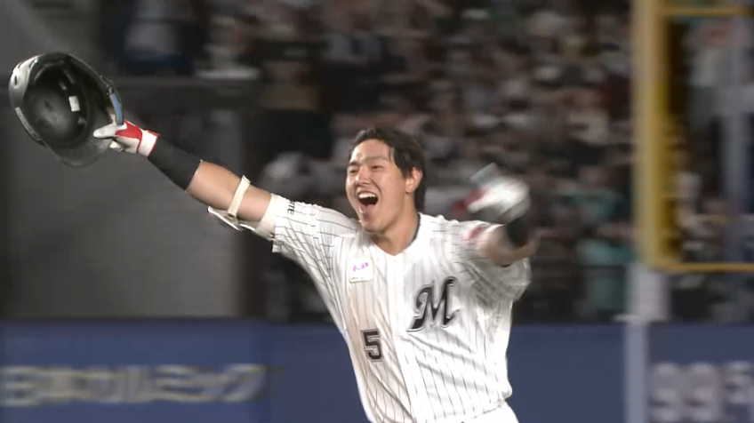 10回裏・M安田尚憲 この男が決めた!! 右中間を破るサヨナラタイムリーヒット!!